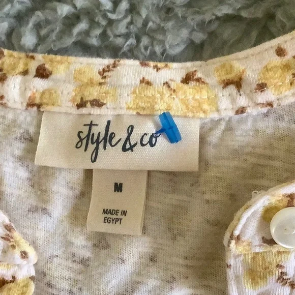 Style & Co Yellow Roses Floral Long Sleeved Tee Shirt Resale Size Medium - Picture 8 of 16